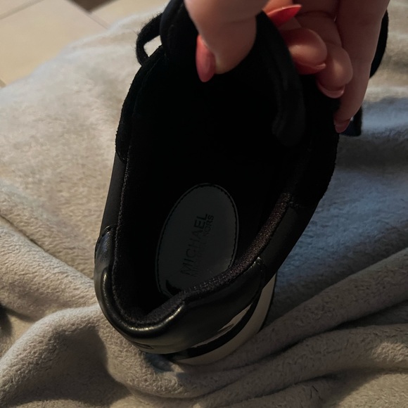 MichAel Kors Running Shoes - Picture 7 of 8